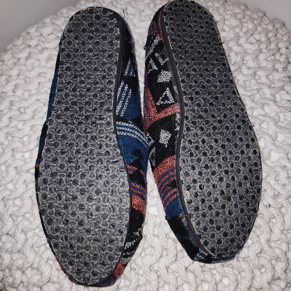 Toms Aztec Print Loafer Flat - Picture 5 of 6